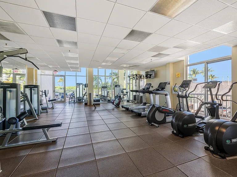 20 Seagate Dr #803 — Photo 45