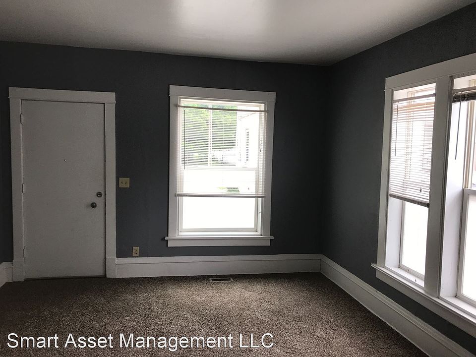 2nd image of 316 Maple Ave #6194357