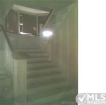 2nd image of 2728 Kenwood Ave