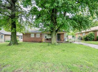325 Louis Dr, Mulvane, KS 67110