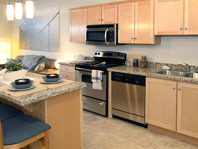 602 E 600 N — Photo 10