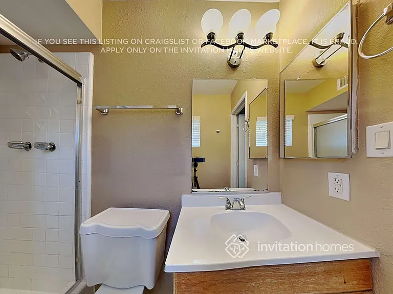 5041 W Sandra Ter — Photo 11