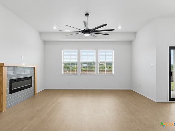 5th image of 1454 Walker Place Blvd