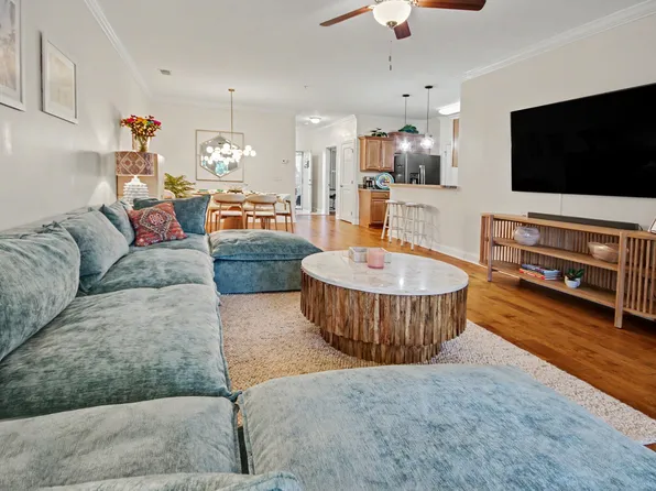 189 Ella Kinley Cir #302, Myrtle Beach, SC 29588