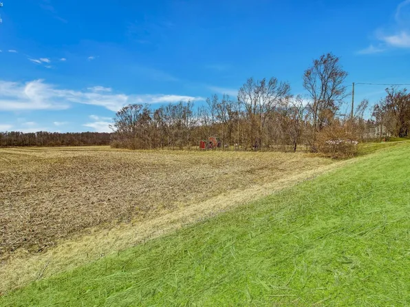 17883 Fostoria Rd, Gibsonburg, OH 43431