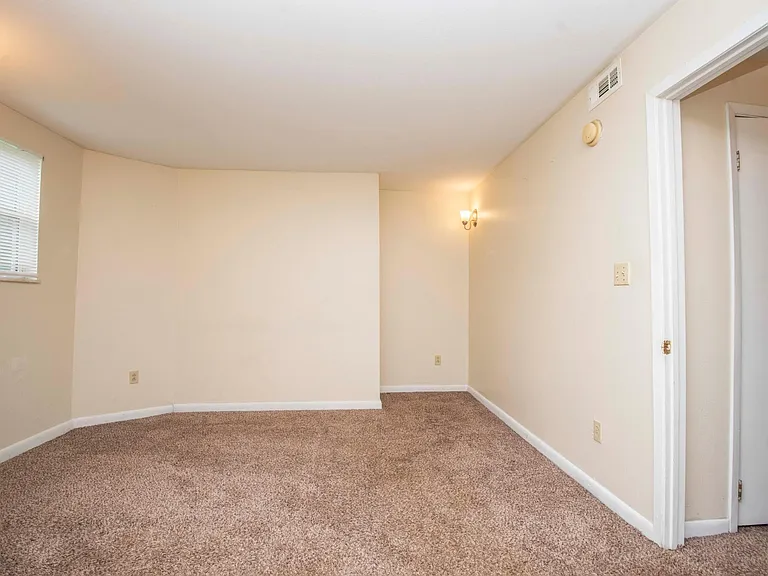 1705 Washington Ave #2 — Photo 12