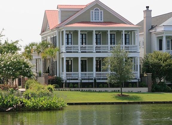 Double piazzas on side