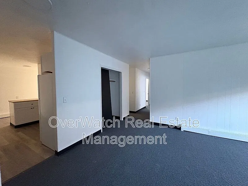 3925 E 9th Ave — Photo 1