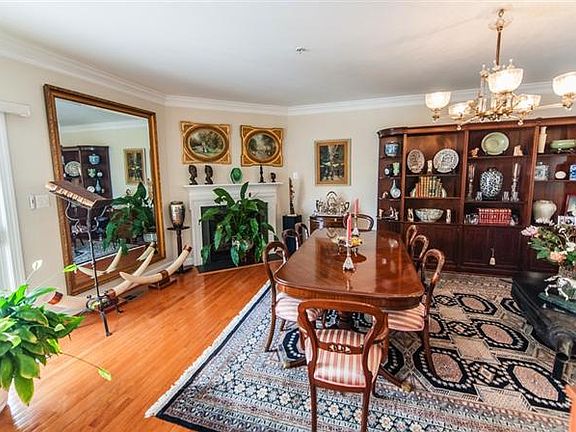 5th image of 502 Garden View Way