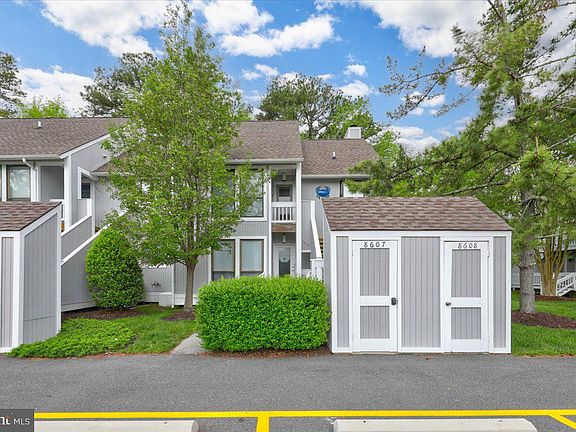 2nd image of 39362 Racquet Ln #8608