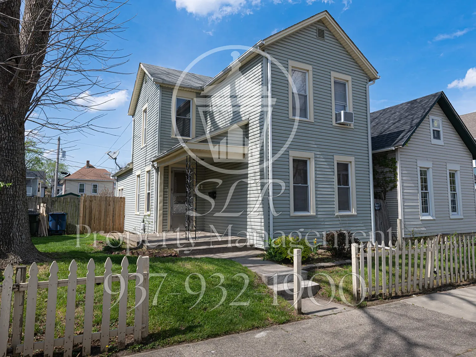 31 Erie Avenue - 31 Erie Ave — Photo 2