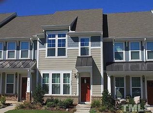 928 Ambergate Sta, Apex, NC 27502