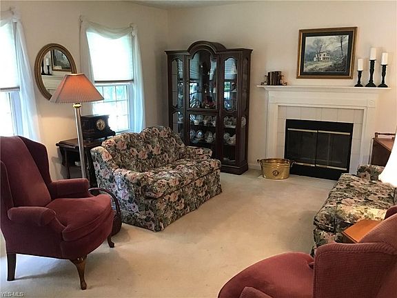 3rd image of 2620 Burridge Cir #12E