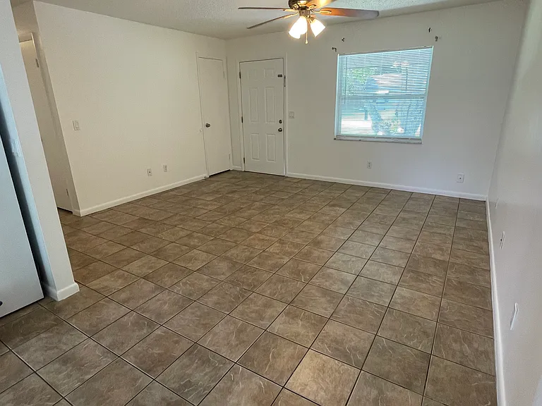 2319 S Tennyson Point — Photo 10