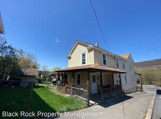 226 E Water St, Coaldale, PA 18218