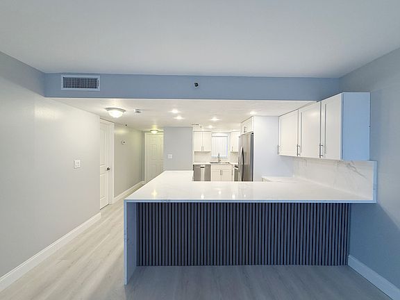 2nd image of 3300 W Rolling Hills Cir APT 410