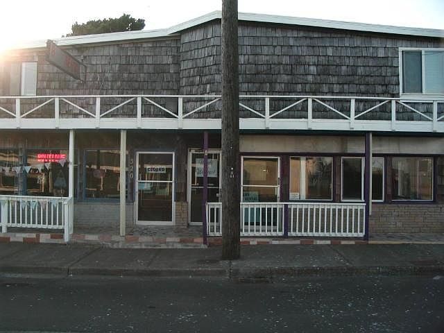 1st image of 320 E Dock St #3
