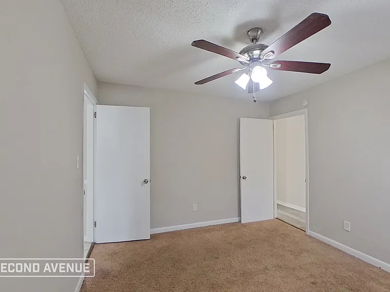 5764 Desoto Dr — Photo 7