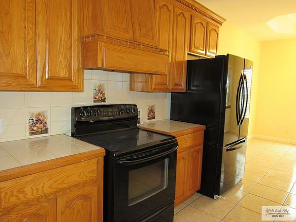 5th image of 1621 Sun Crest Dr