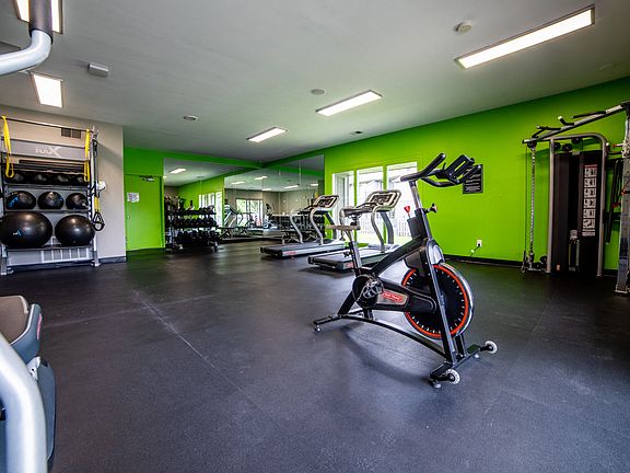 4th image of 1000 Glenridge Dr #8425A