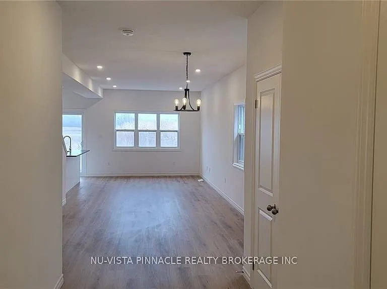 3846 Auckland Ave — Photo 5