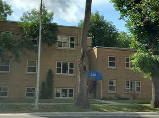 348 Assiniboine Ave #1A, Winnipeg, MB R3C 0Y1