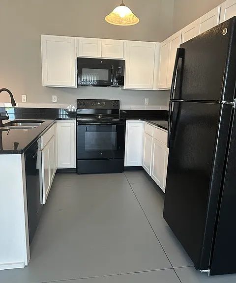5577 N Edwards Cir #1 — Photo 1