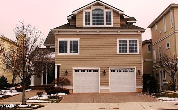 2nd image of 2015 Glenwood Dr