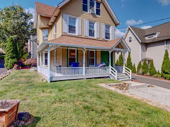 25 Van Buren Ave APT A1