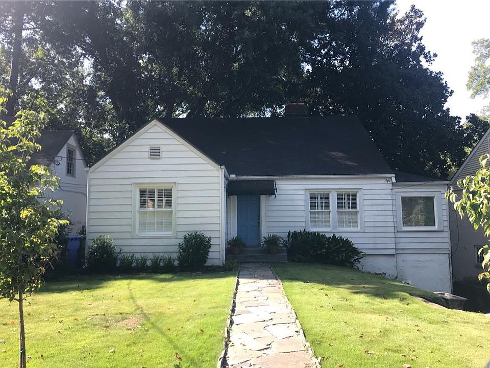 Charming Peachtree Hills classic cottage.