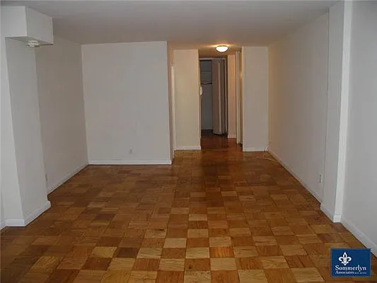 Rented by Sommerlyn Associates | media 12