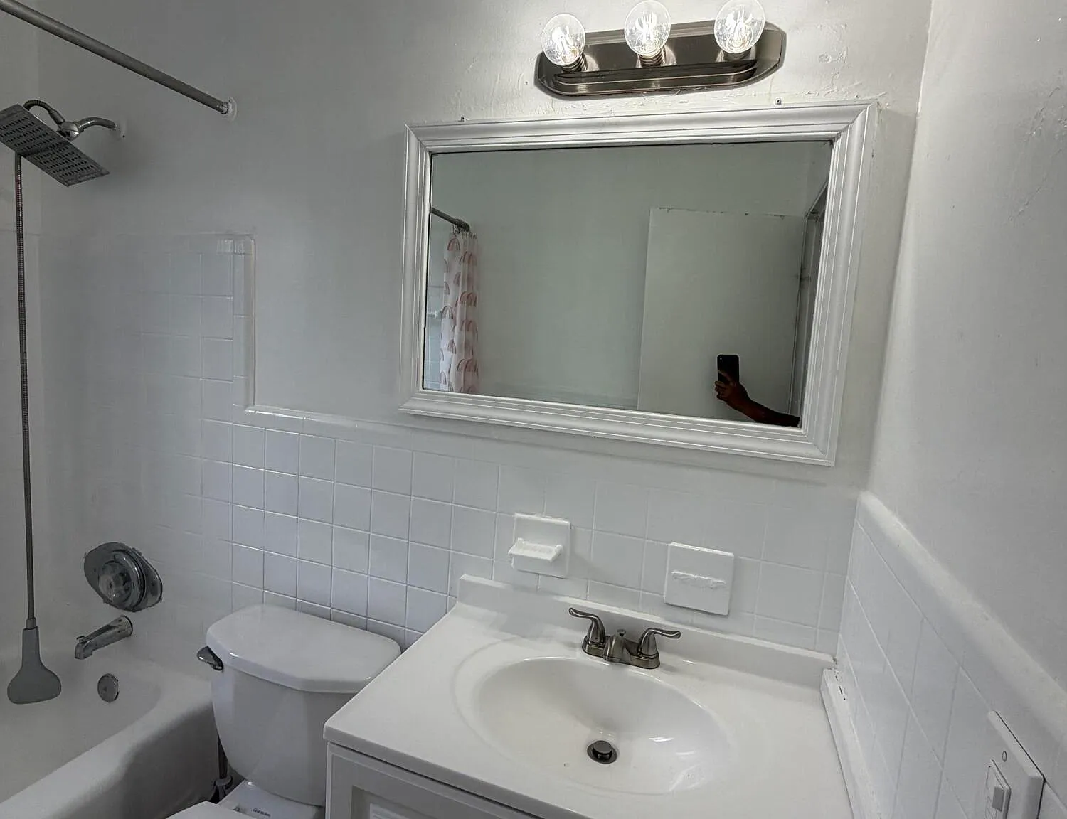 1 bed, 1.0 bath, 680 sqft, $1,500 — Photo 2