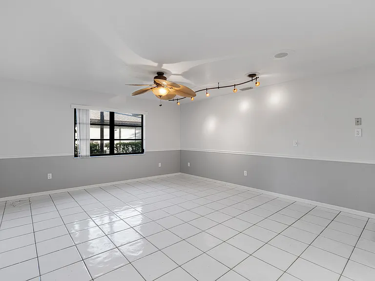 3106 se tenth pl cape coral, fl 33904 -12_02132025