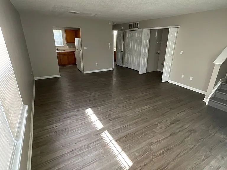 854 Eugene St — Photo 2