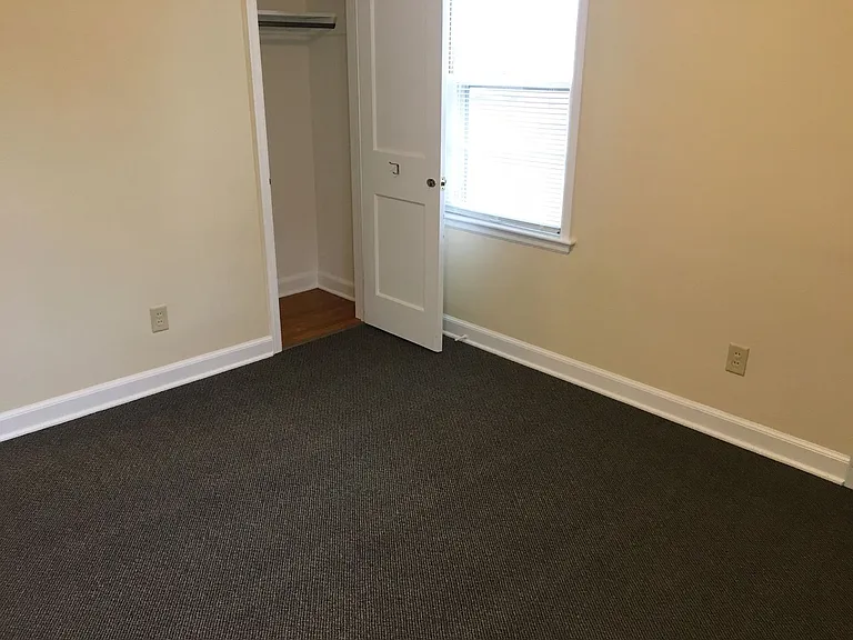 2405 N 6th St — Photo 33