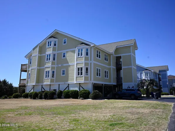 55 Foxfire Lane, Oak Island, NC 28465