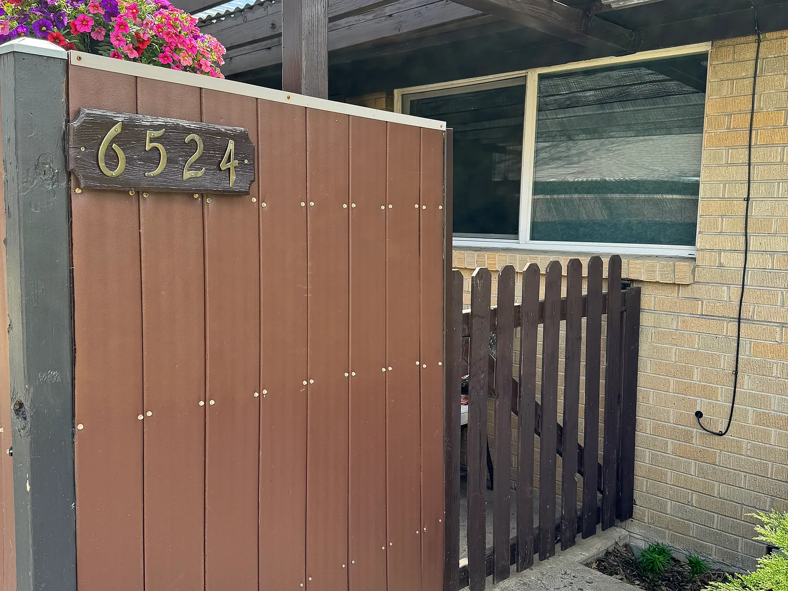 2 bed, 748 sqft, $1,650 — Photo 1