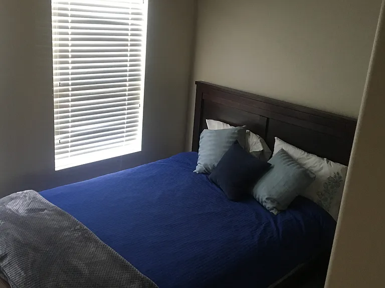 2160 E Whitekirk Way — Photo 8