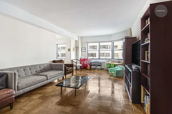 Rented by Triplemint | media 13