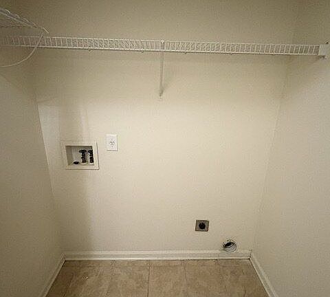 5th image of 2807 Richard Dr #B