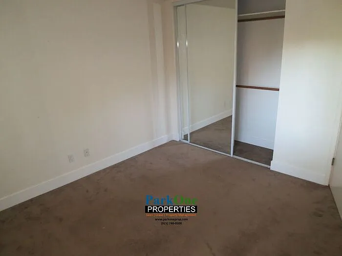 905 Colina Ct — Photo 15