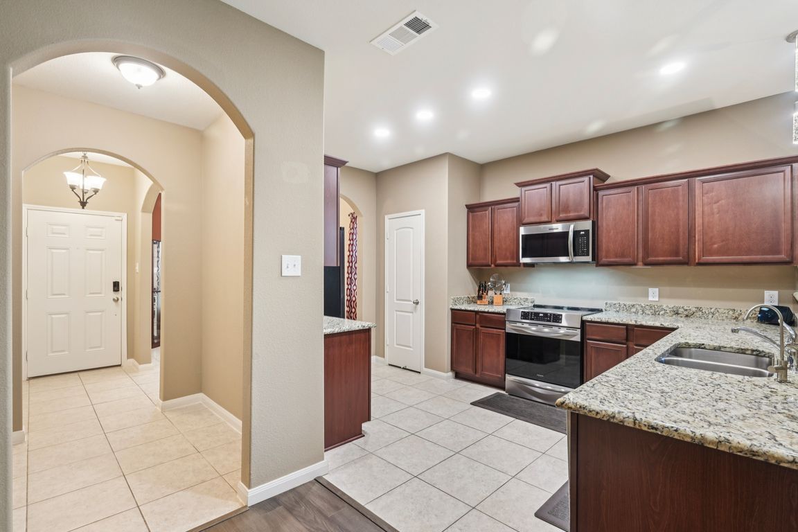 Pilot Point Way-S2407-014.jpg
