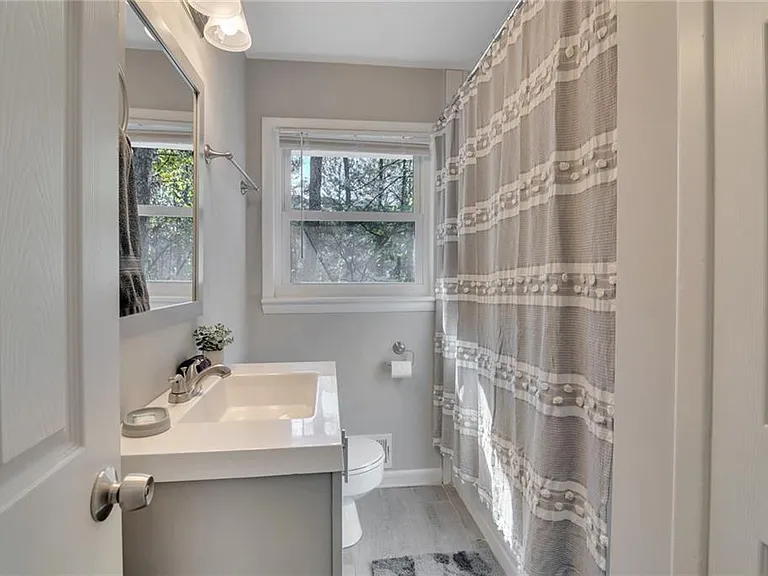 577 Kurtz Rd — Photo 8