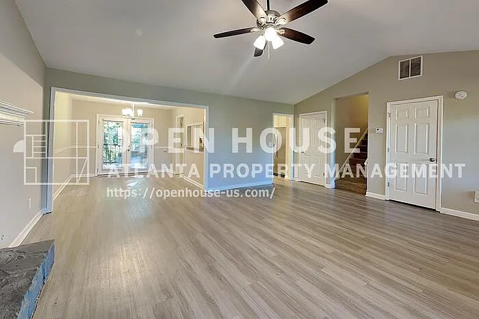 3 bed, 2.5 bath, 1903 sqft, $2,125 — Photo 4