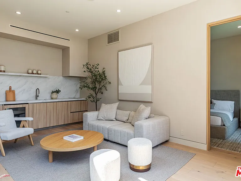634 Moreno Ave — Photo 13
