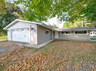 320 S Clinton St, Manchester, MI 48158