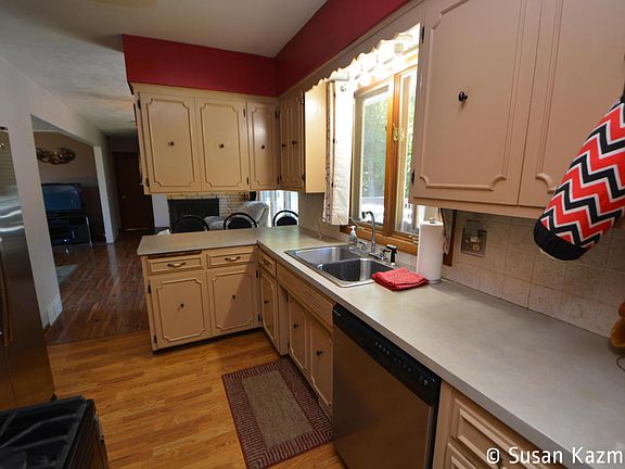 5th image of 7548 Port Sheldon St