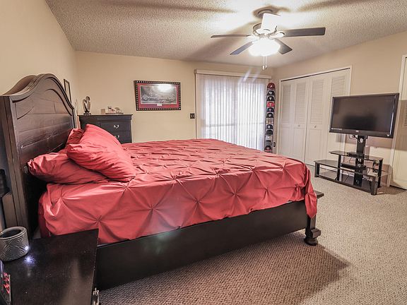 4th image of 8949 E Palms Park Dr