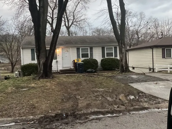 7900 NE 50th St, Kansas City, MO 64119