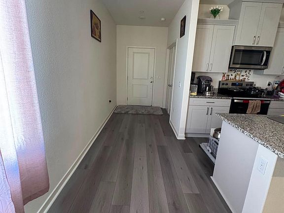 3rd image of 7817 Avocado Ln